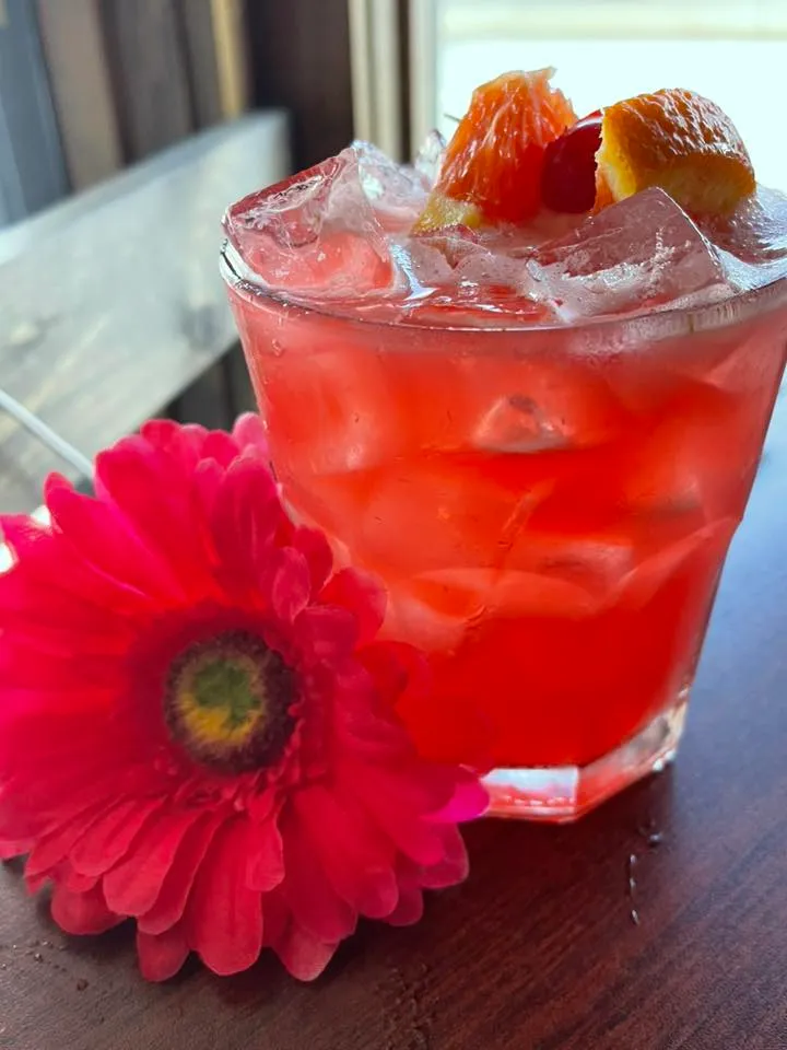 Pink cocktail with gerbera daisy